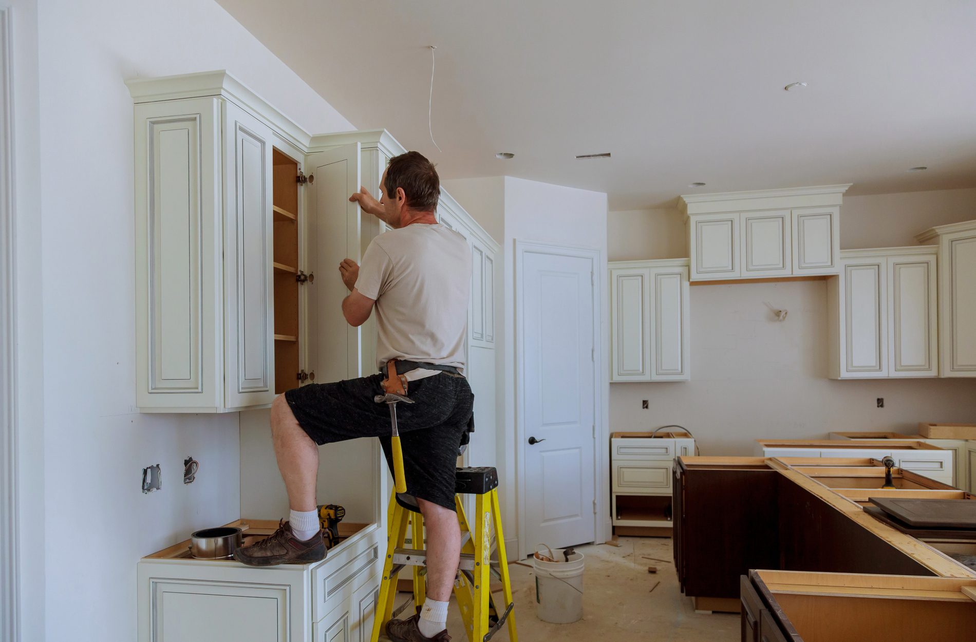 kitchen cabinet